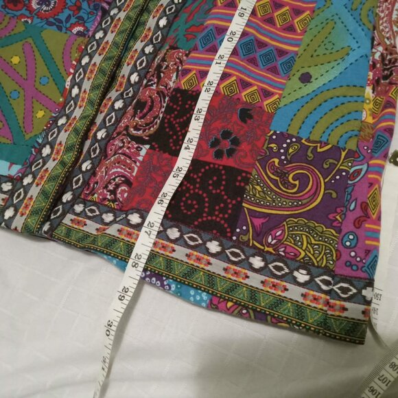 Vintage quilted cardigan for women - Ethnic style - Floral print - Long sleeves - Picture 14 of 16